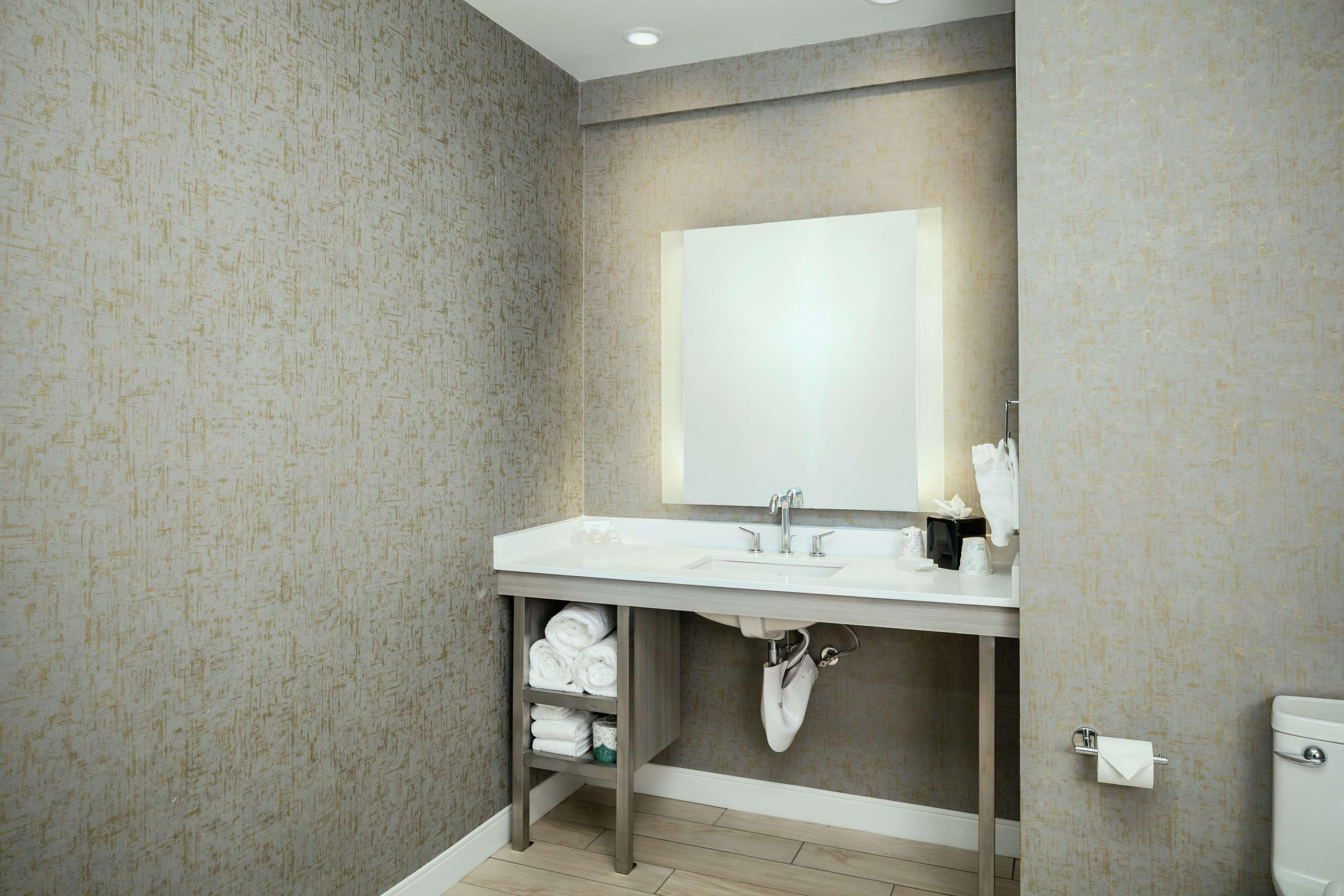 Hilton Garden Inn Seattle Bellevue Downtown, Wa Ngoại thất bức ảnh