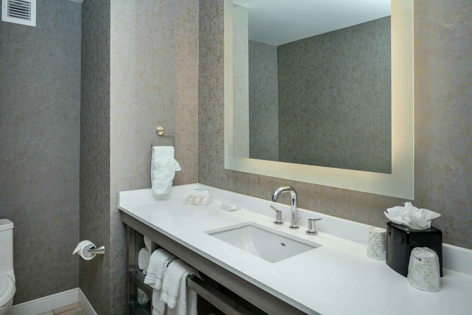 Hilton Garden Inn Seattle Bellevue Downtown, Wa Ngoại thất bức ảnh